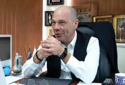 Yevgeny Dvoskin left VTB's Crimean branch, and the entire peninsula's banking network is unraveling