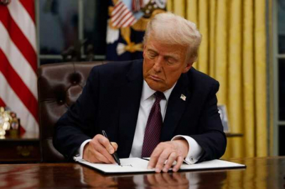 Дональд Трамп лично одобрил выдачу визы экс-министру юстиции Польши Збигневу Зиобро