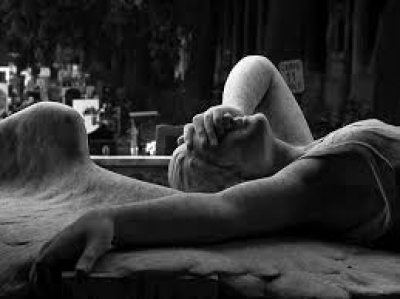 Жена Алексея Чадова снялась в бикини спустя год после рождения дочери